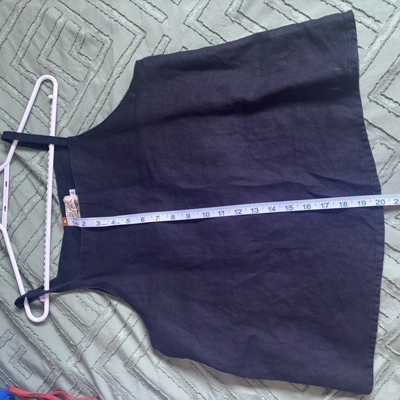 Chic Black Sleeveless Top - Picture 6 of 7